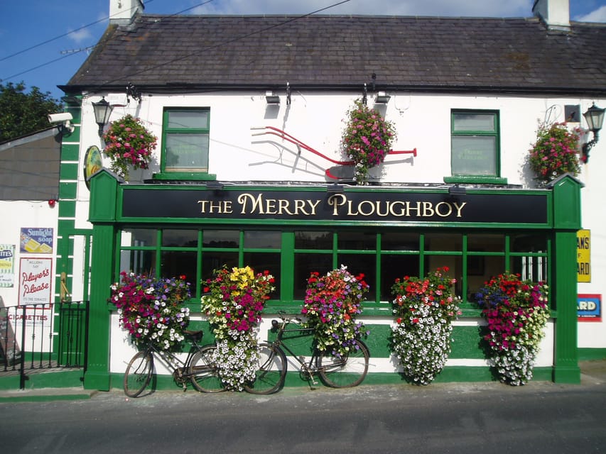 Dublin: Irish Night Show at the Merry Ploughboy Pub - Dinner and show options: the value of the three-course meal