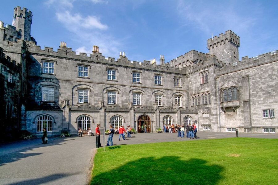 Dublin: Kilkenny, Wicklow & Glendalough Tour & Sheepdog Show - A 45-minute guided stop that you should treat as a quick reset