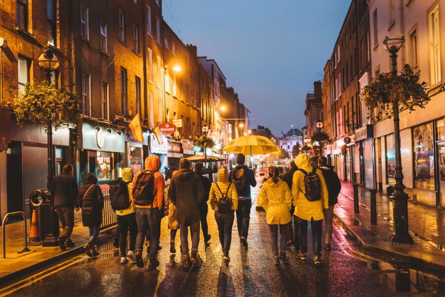 Dublin: Macabre History Walking Tour - Finding Your Group by the Spire and Getting Into the Mood