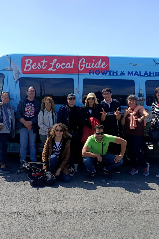 DUBLIN: Malahide castle and Howth MULTILINGUAL full day tour - Languages and audio guide: how to use it without stress