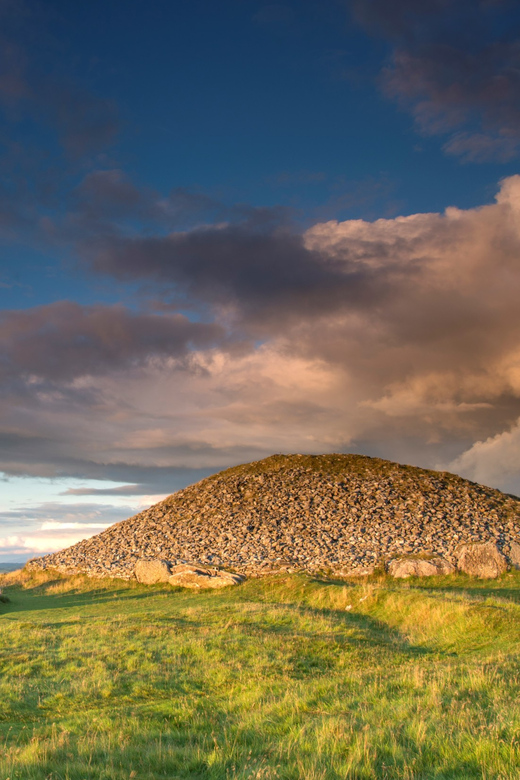 Dublin: Private Boyne Valley and Trim Castle Day Tour - Pickup, minivan comfort, and the 6-hour timing reality