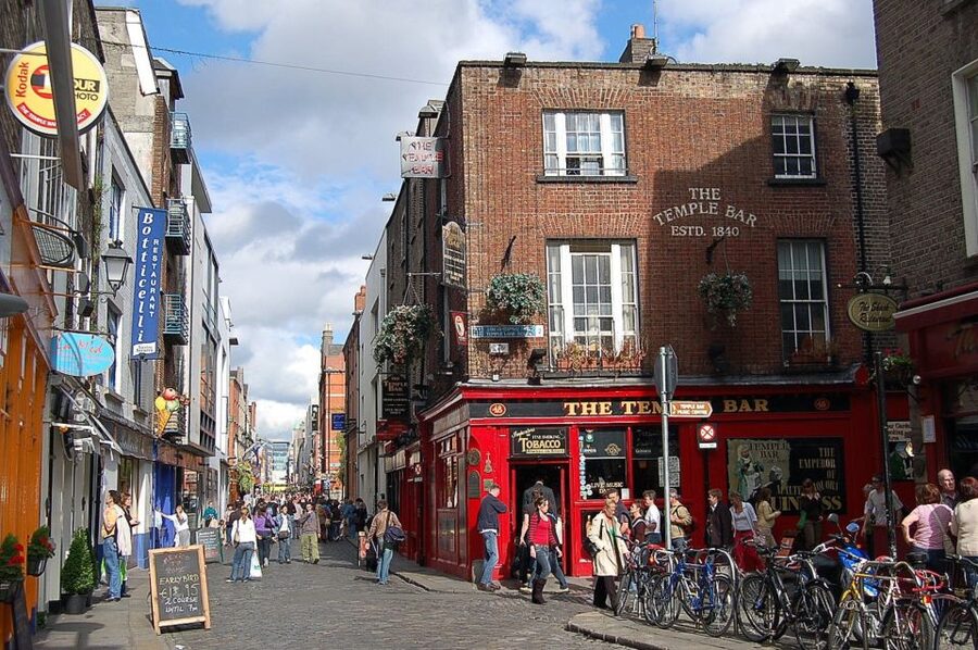 Dublin: Private City Tour in German - The Docklands stop: a different Dublin mood