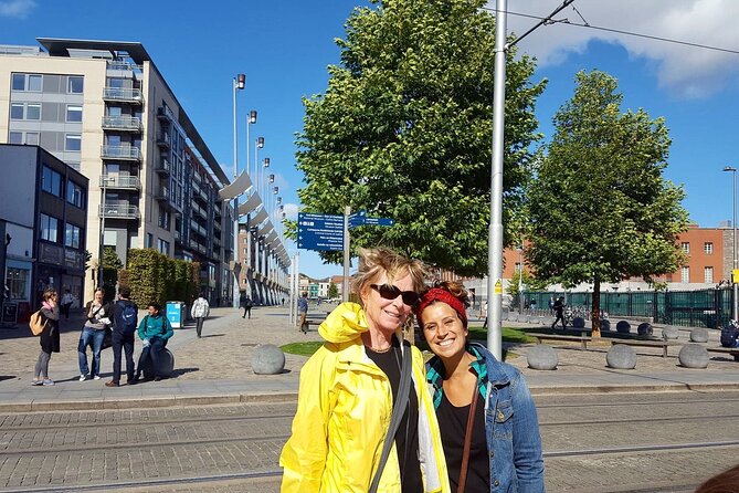 Dublin Private Custom Tour, Off-The-Beaten-Path in Temple Bar with a Local - Walking tour logistics: no car, some planning