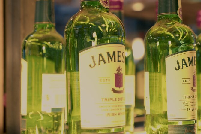 Dublin Private Guinness and Jameson Whiskey Tour with Transfers - Jameson Distillery Bow Street: the 3-whiskey comparison tasting plus cocktail