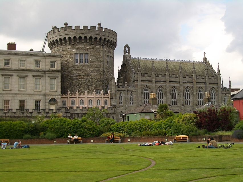 Dublin: Private Tour of City Monuments in Spanish - What is included, and what you should plan for