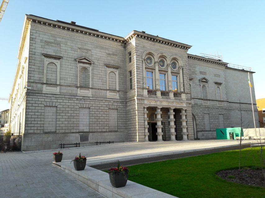 Dublin: Private Tour of City Monuments in Spanish - Price and value for groups up to 5
