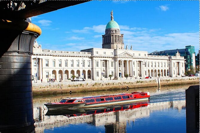 Dublin Private Walking Tour | 3 hour Highlights & Hidden Gems - St Stephen’s Green and Dubh Linn Gardens: reset your brain between monuments