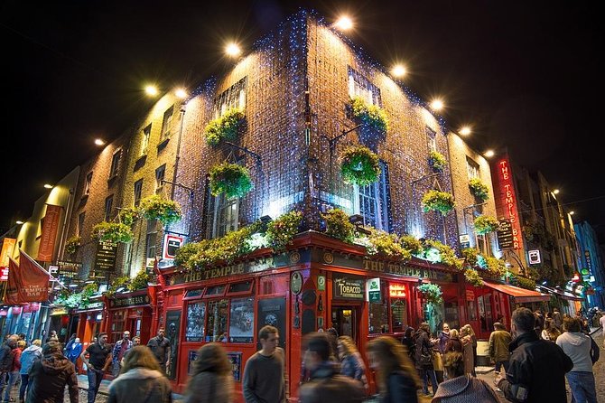 Dublin Private Walking Tour with a Local - Building your route around Dublin’s top photo and culture stops