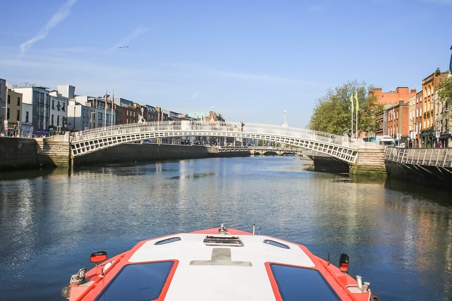 Dublin: River Liffey Sightseeing Cruise - Where You Start: Sean O Casey Footbridge, Custom House Quay