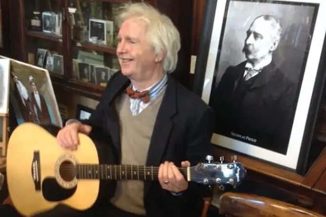 Dublin's Best Kept Secrets Tour - Stop 1 at 10 St Stephen’s Green: Where You Get Oriented Fast