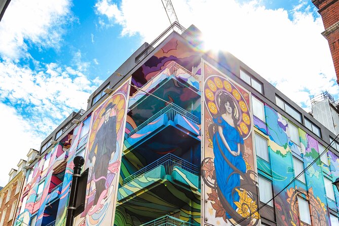 Dublin : Street Art Walking Tour - St. Michan’s Church and the strangler of Smithfield legend
