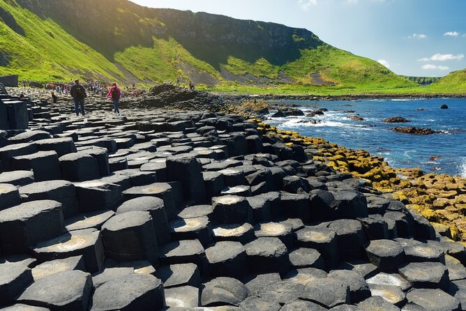 Dublin to Belfast, Dunluce Castle and Giant's Causeway Day Tour - Dunluce Castle with House Greyjoy energy, without losing the real views