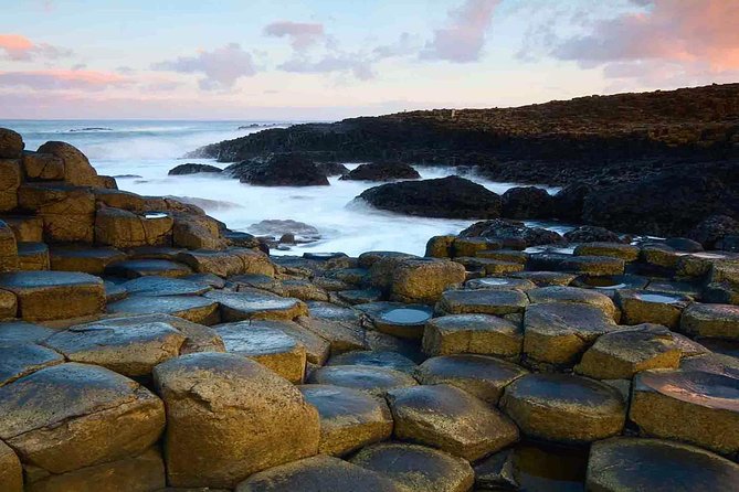 Dublin to Belfast Titanic, Dunluce Castle & Giant's Causeway Tour - Giant’s Causeway: basalt columns, famous legends, and smart use of the 2 hours
