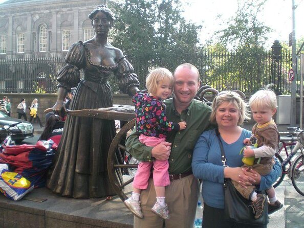 Dublin Traditional Irish 3 Course Meal Walking Tour with Local - Key highlights you will actually feel