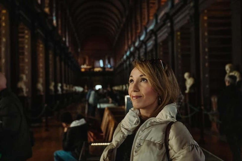 Dublin: Trinity College, Castle, Guinness and Whiskey Tour - Guinness Storehouse: The 9,000-Year Lease and a Proper Pint