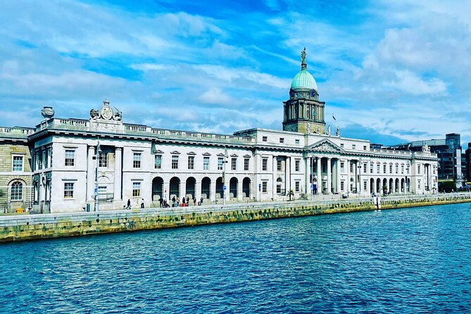 Dublin Walking Hibernoceltic Tours - A walk that connects Dublin Castle, Georgian Dublin, and 1916