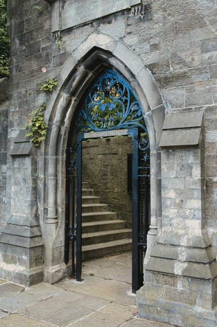 Dublin walking tour: ghosts & haunted places - The guide’s French humor is the engine of the tour