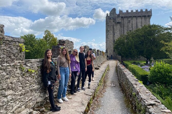 Easy Access Blarney Stone and Castle Gardens Tour - Starting at Blarney Castle Hotel Square and Getting Oriented Fast