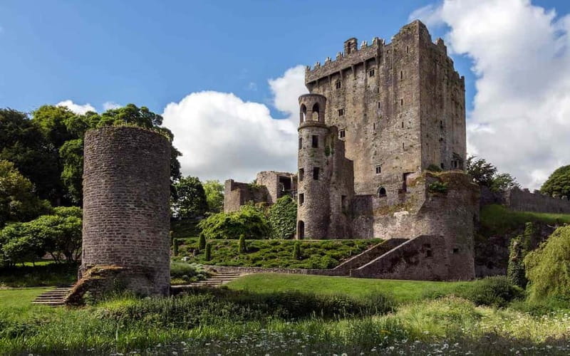 Easy Access - The Blarney Stone & Castle Gardens Tour - Blarney Woollen Mills: shopping with a reason