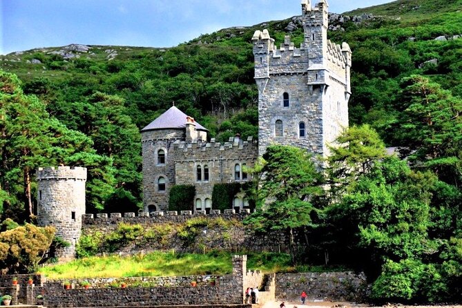 eBiking Glenveagh National Park. Donegal. Self guided. 3 hours. - Lough Veagh, mountain scenery, and what to watch for along the ride