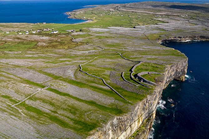 Electric biking on Inishmore island. Aran island. Self-guided. Full day. - Meeting point and timing that actually helps your day