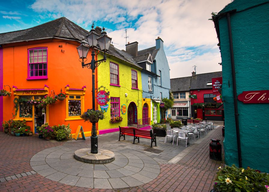 From Cork: County Cork Highlights Tour with Entrance Tickets - Charles Fort: Skip the Line, Then Move With the Group