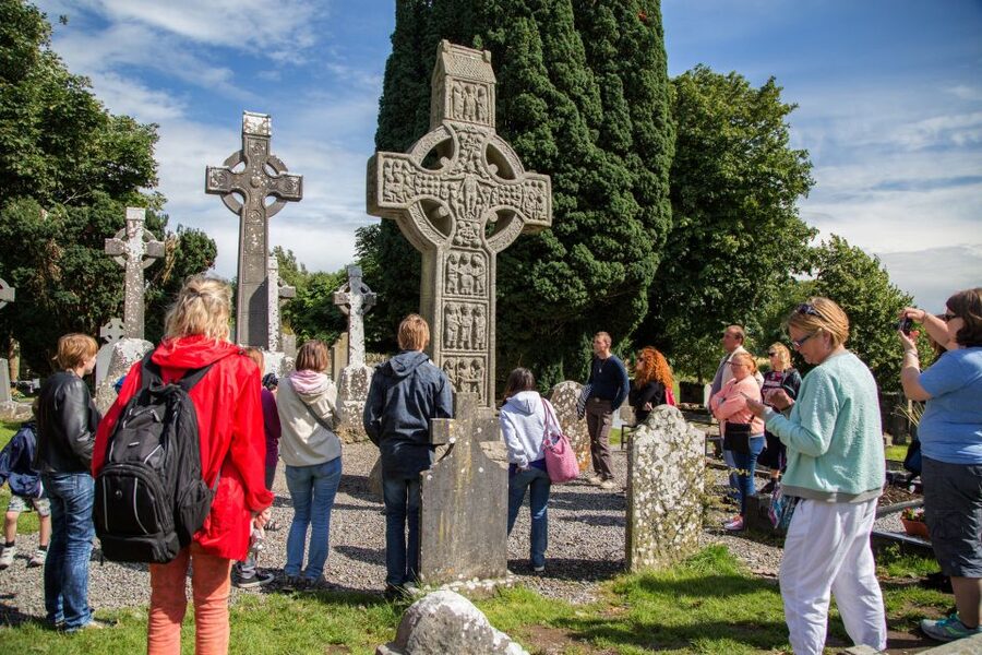 From Dublin: Celtic Boyne Valley and Ancient Sites Tour - What to bring, what to wear, and what to expect on foot
