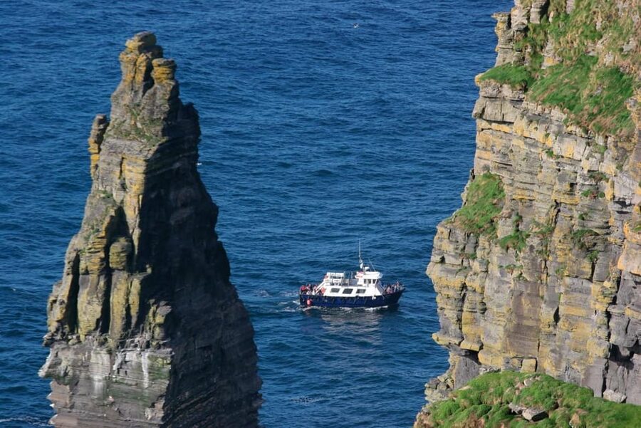 From Dublin: Cliffs of Moher, Boat Tour & Aillwee Cave - Doolin Lunch Stop: A Short Meal That Helps You Enjoy the Coast Portion
