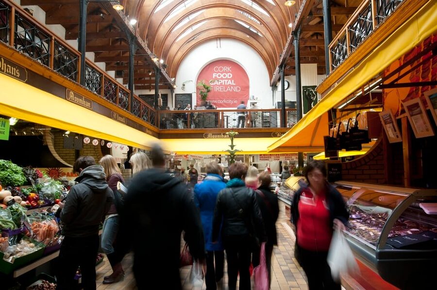 From Dublin:Cork,Cahir Castle,Rock of Cashel Tour in Spanish - Key takeaways before you go