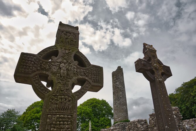 From Dublin: Private Tour to Hill of Tara, Trim Castle and more - Hill of Tara: High Kings, Neolithic Tombs, and Mourne Views