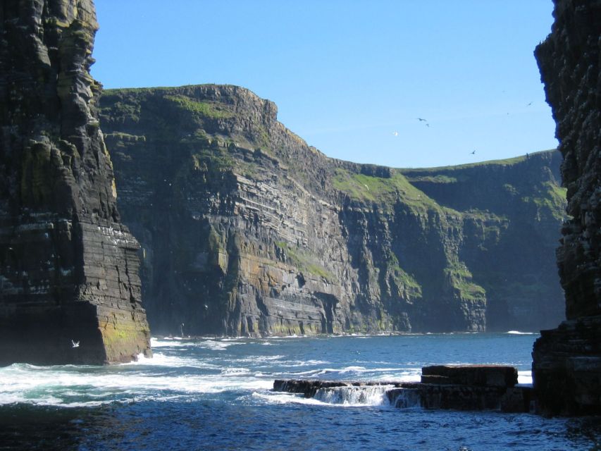 From Galway: Aran Islands and Cliffs of Moher Tour & Cruise - Cruise alongside the Cliffs: why looking up is not enough