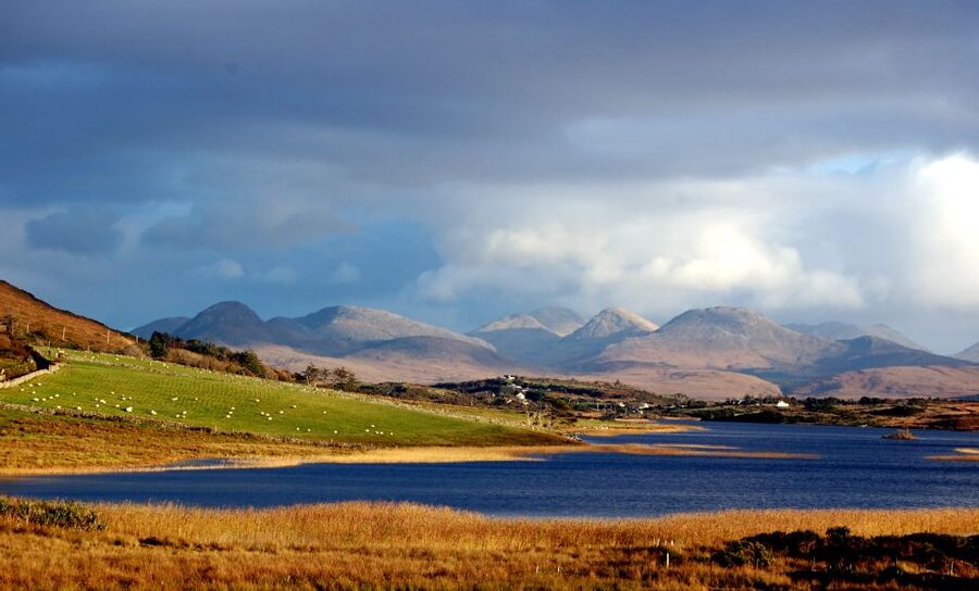 From Galway: Castles of Connemara Full-Day Tour - Timing, Lunch, and What to Pack for 9 Hours