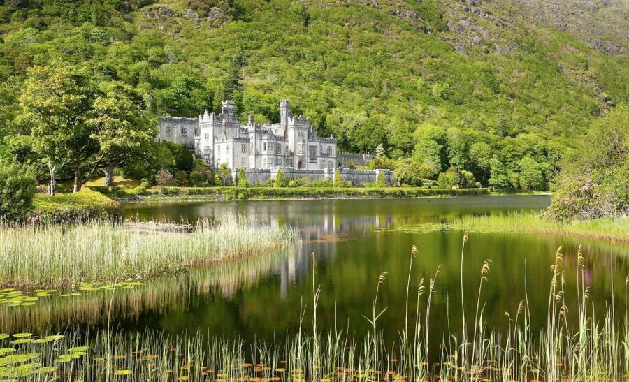From Galway: Castles of Connemara Full-Day Tour - Inagh Valley and the Road to Kylemore Abbey