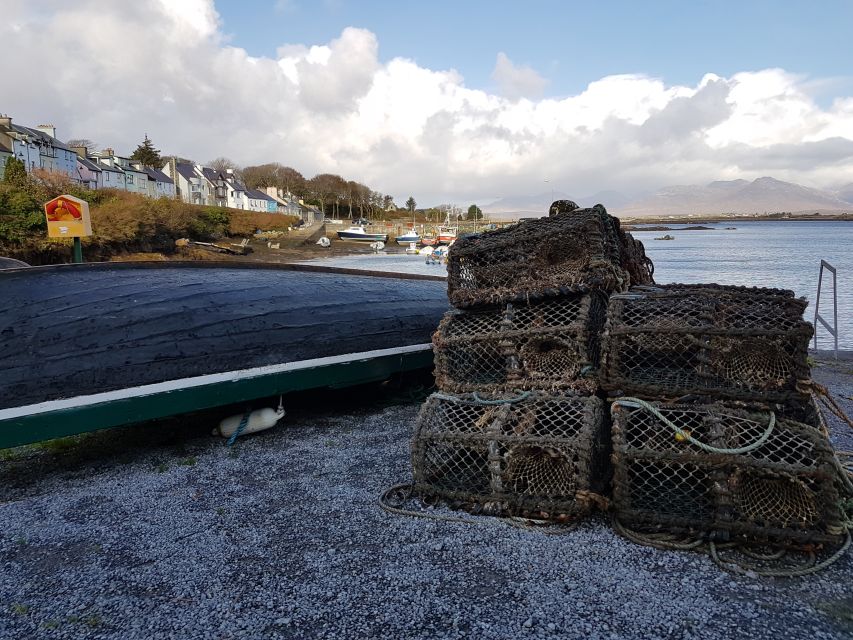 From Galway: Connemara and Kylemore Abbey Day Tour - Clifden break time: how to use your 30 minutes well