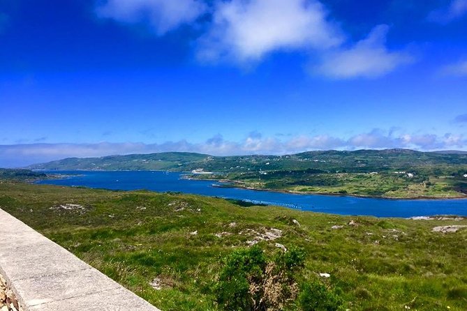 From Galway: Guided tour of Connemara with 3 hour stop at Connemara National Pk. - A full-day coach route that stitches Galway Bay to wild Connemara
