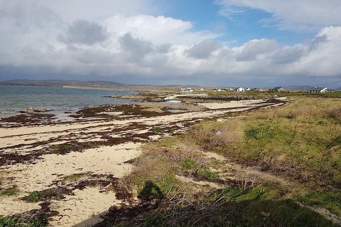 From Galway: Guided tour of Connemara with 3 hour stop in Kylemore Abbey - Who this tour is best for, and who might skip it