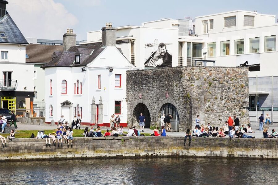 Galway: Best of Galway City & Claddagh Walking Tour - The Browne Doorway start: getting your bearings on Eyre Square