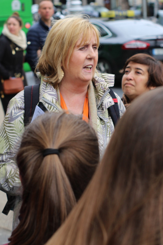 Galway: Best of Galway City & Claddagh Walking Tour - Eyre Square photo stop to the old-town core