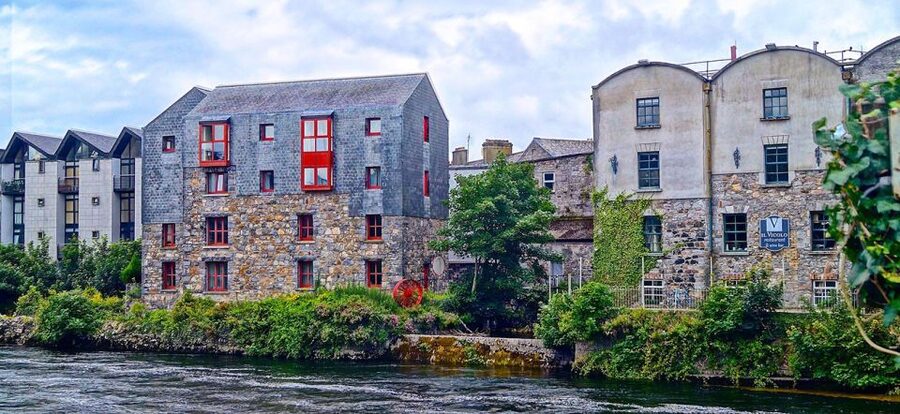 Galway City: Guided 1.5-Hour Walking Tour - Key takeaways before you go