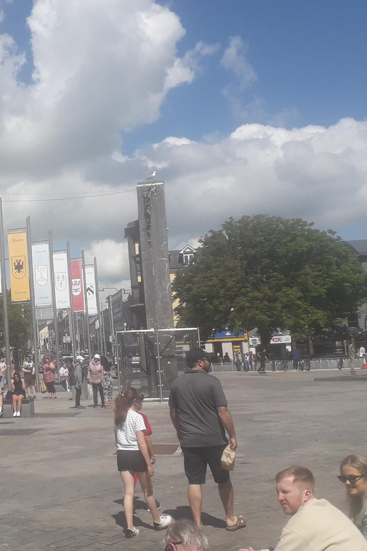 Galway City: Guided walking tour with an expert - A 90-minute Galway power walk with Jim Ward