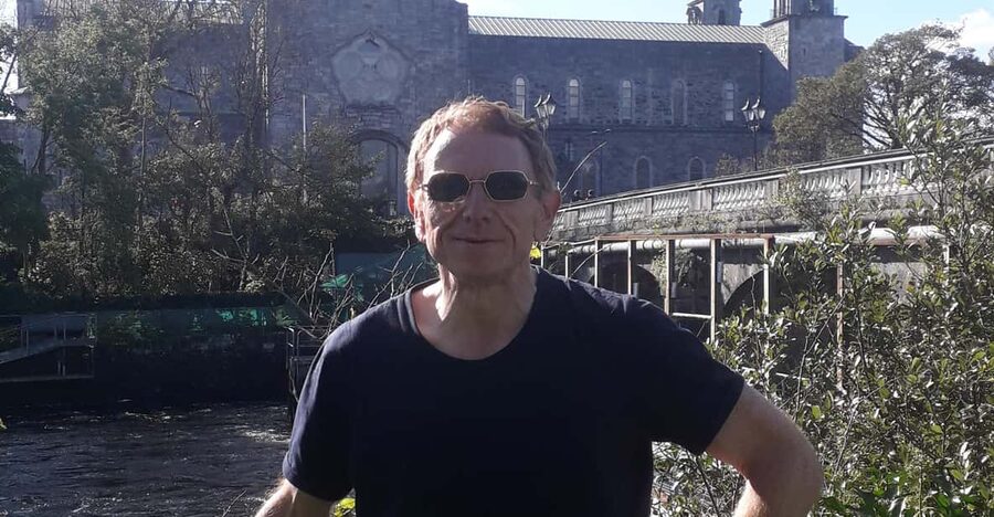 Galway City: Guided walking tour with an expert - Where the tour starts: Eyre Square and John F. Kennedy Park