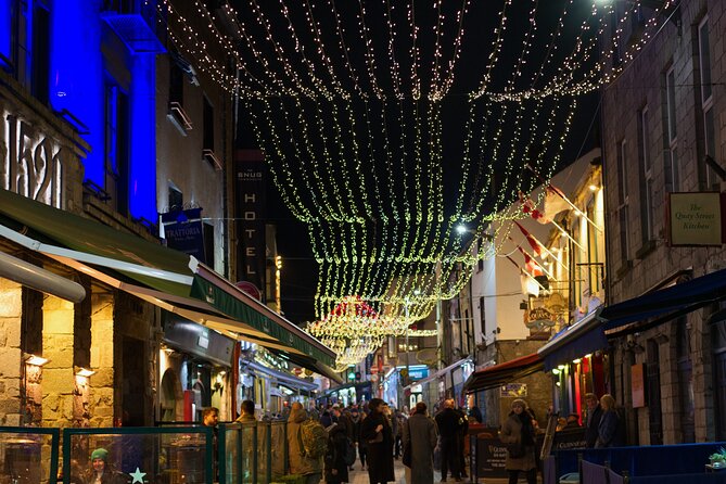 Galway Historic city Tour - 2.5hr Family & Friends Private groups - Lynch’s Castle, Courthouse Square, and the Old Town Network