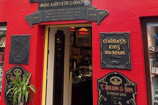Galway Private Walking Tour - Lynch’s Castle and St. Nicholas: power, protection, and a church that never stopped