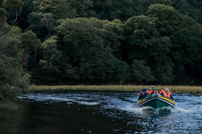Gap of Dunloe Tour (Boat & Bus) - The Killarney National Park boat ride: 3 lakes, 2 rivers, and guided stories