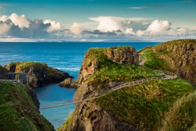 Giant's Causeway Luxury Private Day Tour - Bushmills Distillery: whiskey time in a limited window
