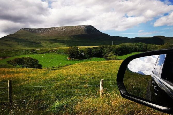 Glenveagh National Park and Gaeltacht Tour - Glenveagh National Park and Glenveagh Castle: red deer, Lough Veagh, and optional rooms