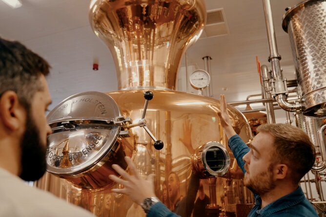 Guided Tour to Shed Distillery of PJ Rigney in Leitrim - The whiskey tasting: where the learning sticks