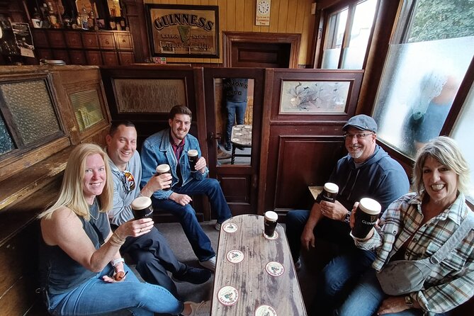 Guinness Storehouse: Entry ticket + Perfect Pint Pub Tour - What your pub stops feel like in real life