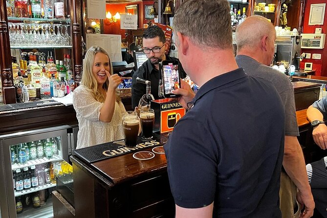 Guinness Storehouse: Entry ticket + Perfect Pint Pub Tour - Who this tour suits best, and who should rethink it