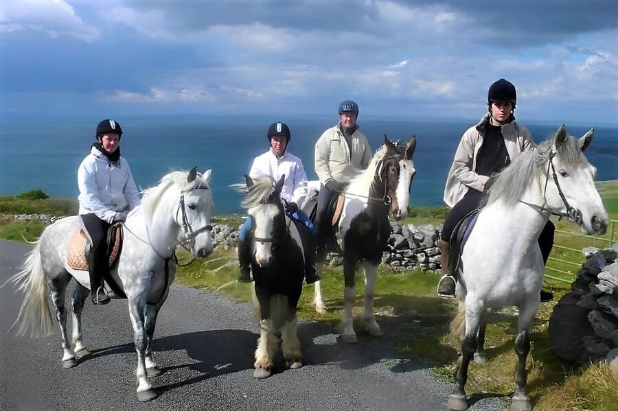 Horse riding the mountain trail. Clare. Guided, 2 hours - Key things I’d circle before you book